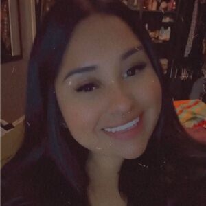 Meet your Posher, Jasmin